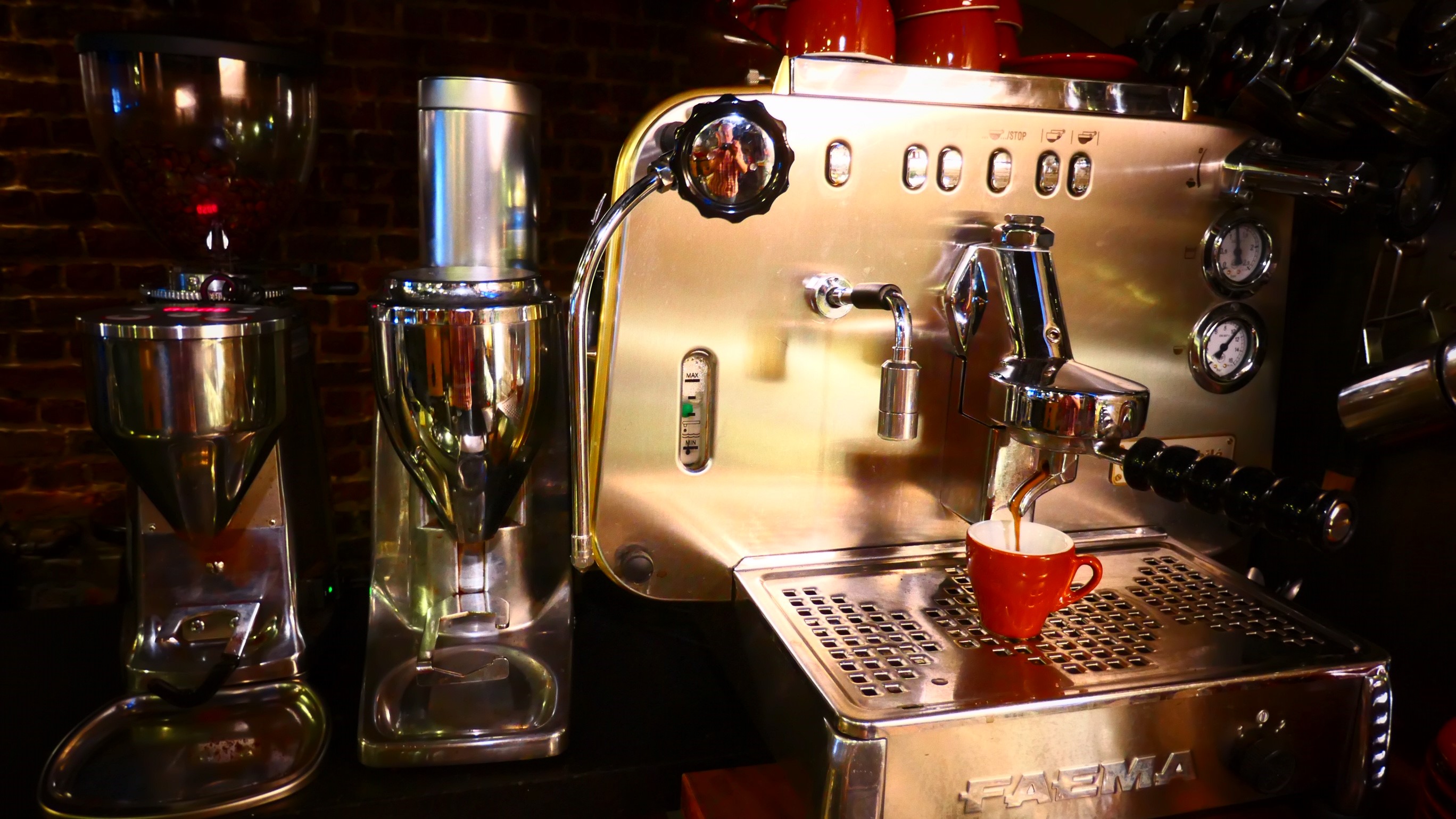 Cafe Bizon Brussels Blues Bar Coffee Machine